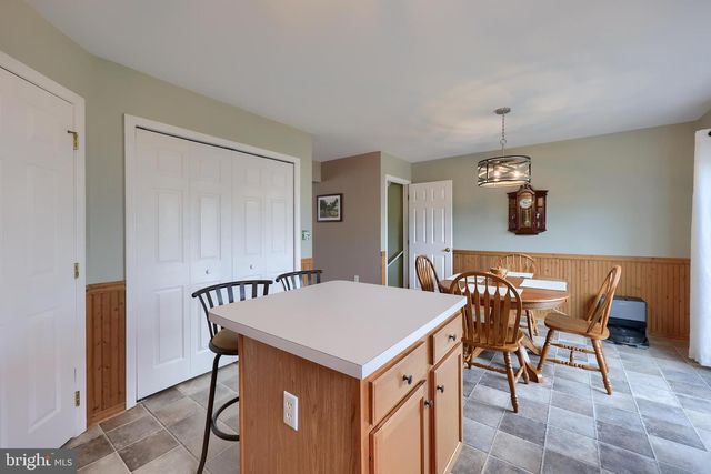 305 BANYAN CIRCLE DR, Lancaster, PA 17603