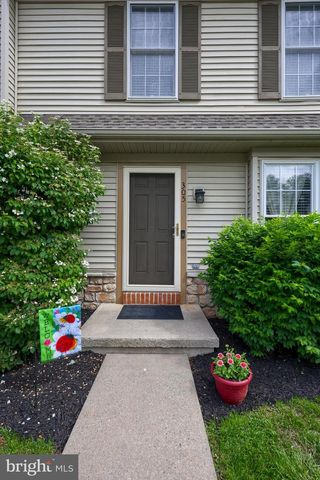305 BANYAN CIRCLE DR, Lancaster, PA 17603