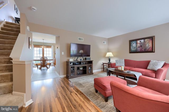 305 BANYAN CIRCLE DR, Lancaster, PA 17603