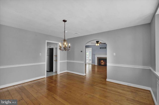 16 HASKELL DR, Lancaster, PA 17601