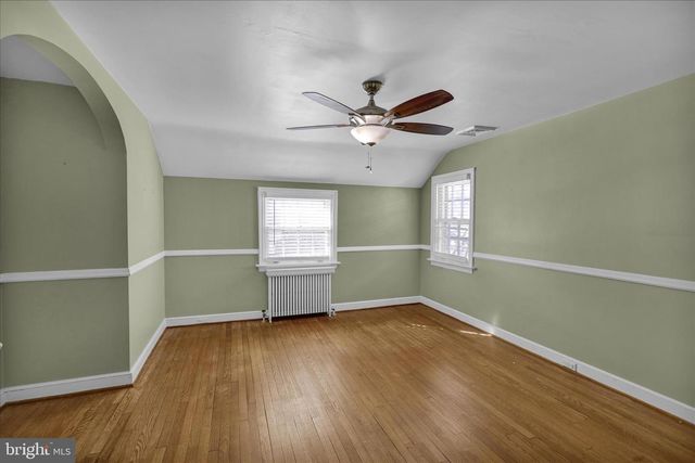 16 HASKELL DR, Lancaster, PA 17601