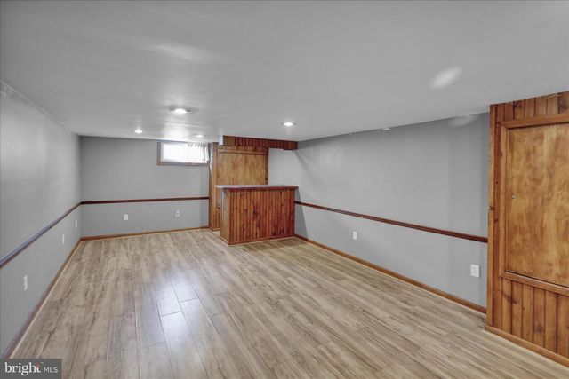 16 HASKELL DR, Lancaster, PA 17601