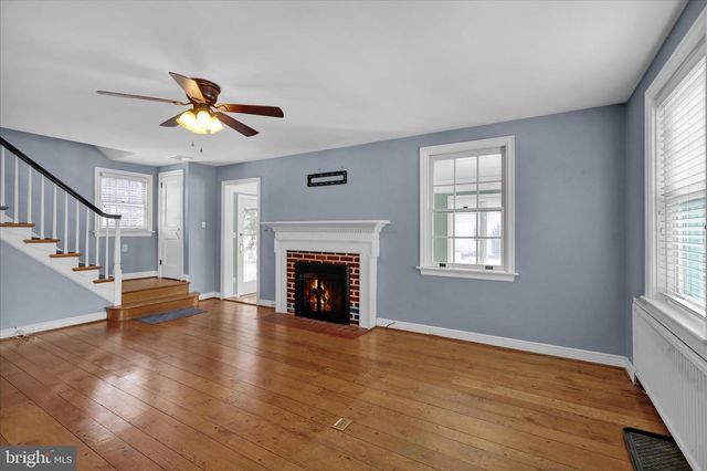 16 HASKELL DR, Lancaster, PA 17601