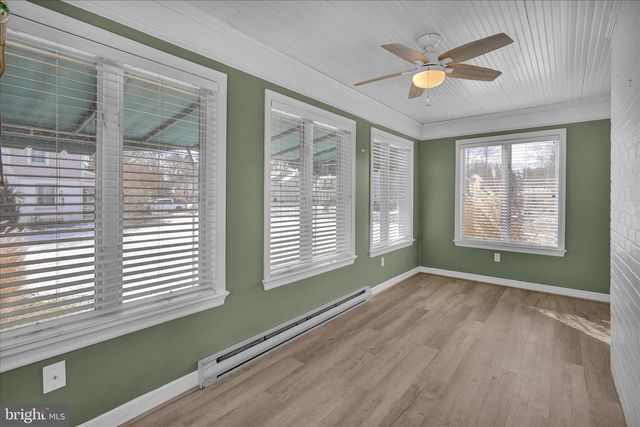 16 HASKELL DR, Lancaster, PA 17601