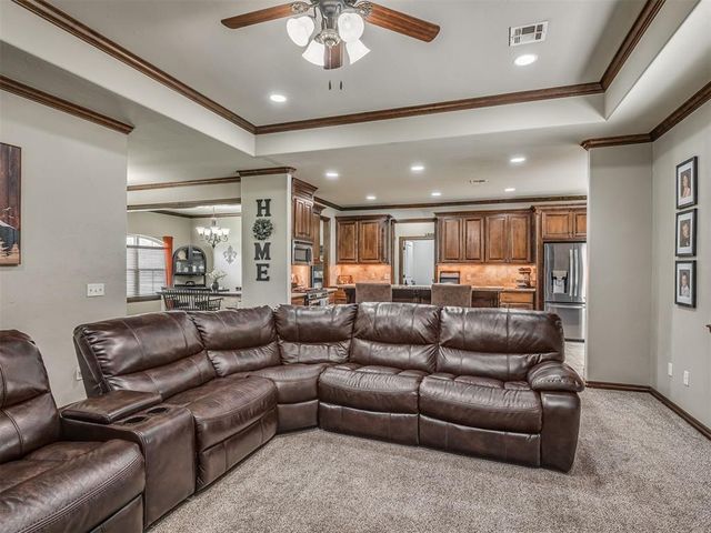 12084 Eastwood Drive, Choctaw, OK 73020