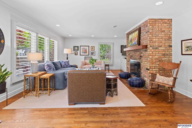 611 S 93rd Avenue, Omaha, NE 68114