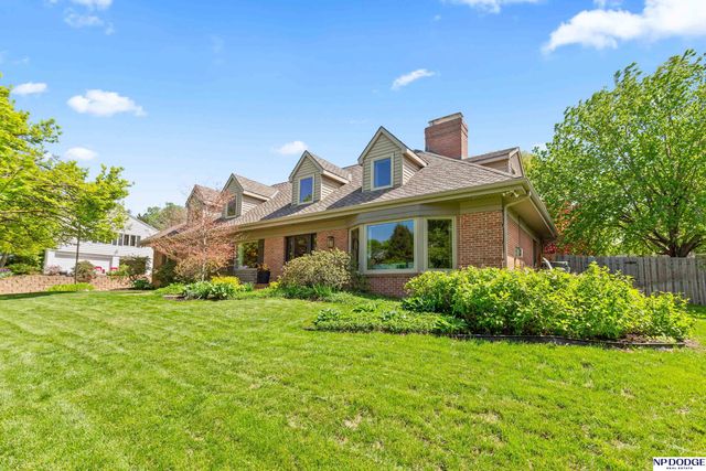 611 S 93rd Avenue, Omaha, NE 68114