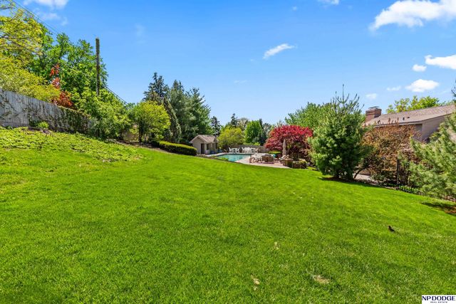 611 S 93rd Avenue, Omaha, NE 68114