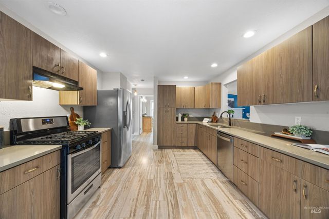 916 E Mckinley Street, Boise, ID 83712