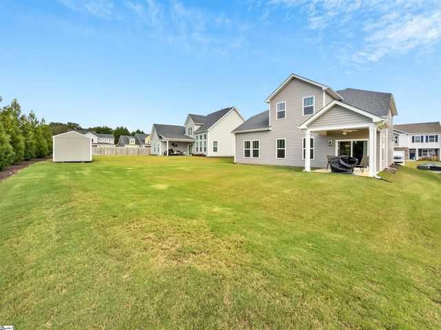 565 Fenwick Drive, Woodruff, SC 29388