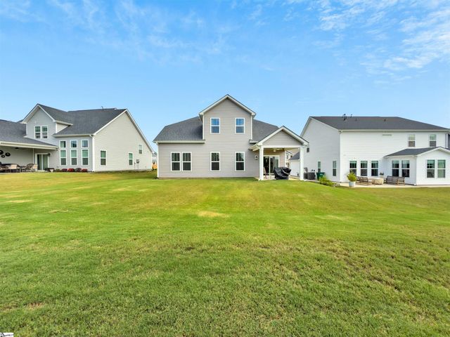 565 Fenwick Drive, Woodruff, SC 29388