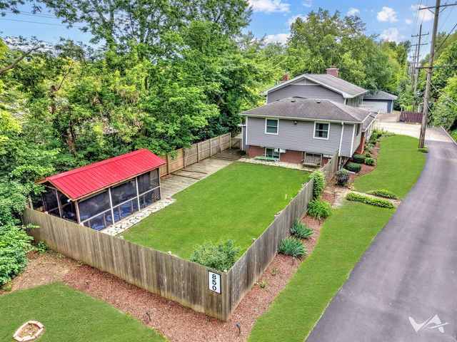 850 W Fabyan Parkway, Batavia, IL 60510