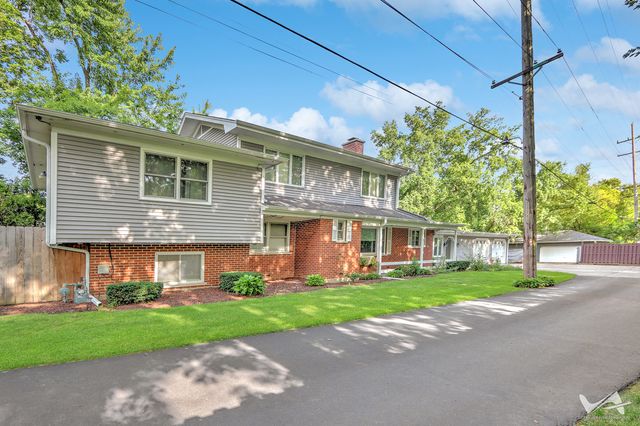 850 W Fabyan Parkway, Batavia, IL 60510