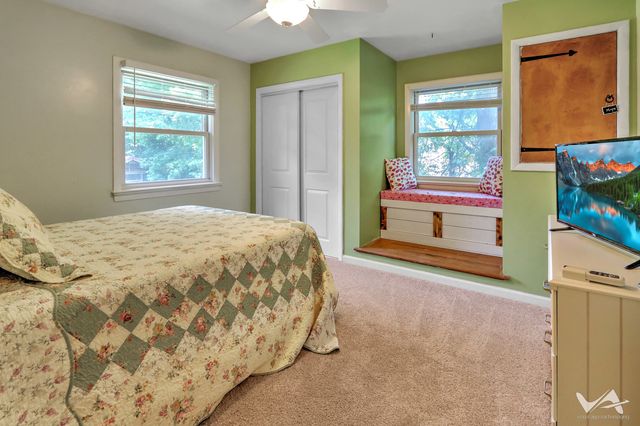 850 W Fabyan Parkway, Batavia, IL 60510