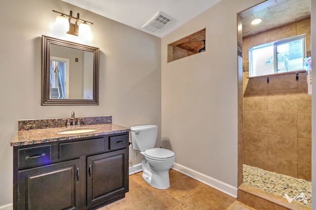 850 W Fabyan Parkway, Batavia, IL 60510