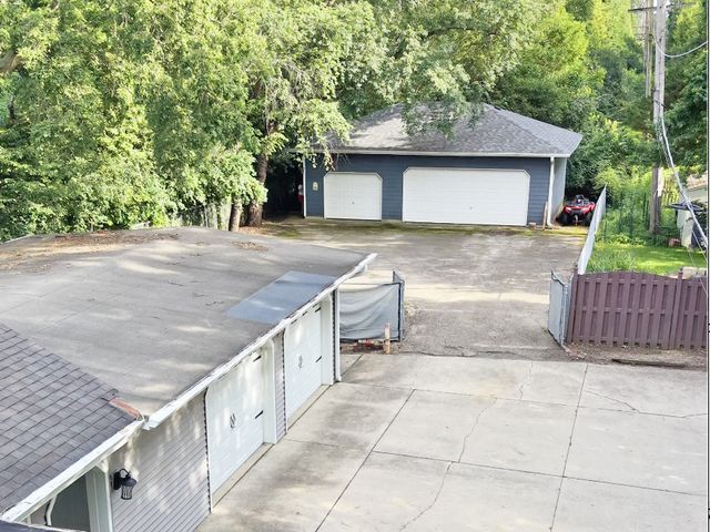 850 W Fabyan Parkway, Batavia, IL 60510