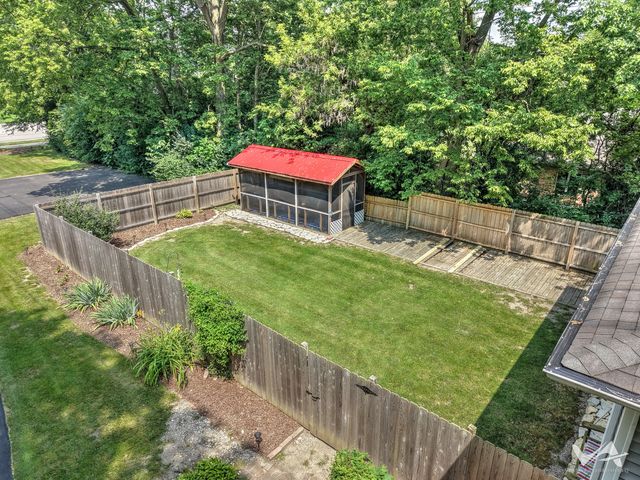 850 W Fabyan Parkway, Batavia, IL 60510