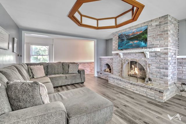 850 W Fabyan Parkway, Batavia, IL 60510