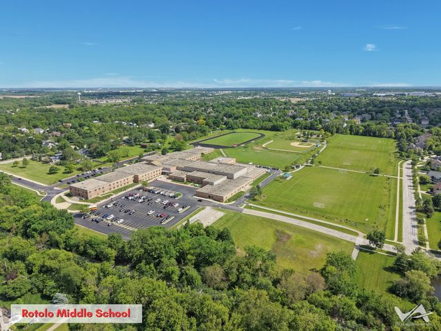 850 W Fabyan Parkway, Batavia, IL 60510