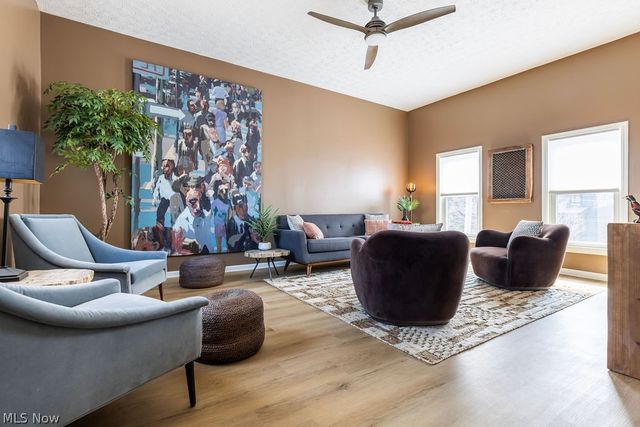 4210 Clinton Avenue, Cleveland, OH 44113