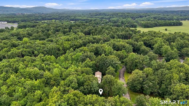 39 Berkshire Way, Simsbury, CT 06070