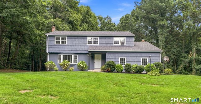 39 Berkshire Way, Simsbury, CT 06070