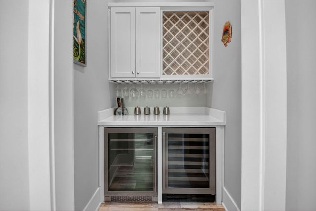 3815 Sea Breeze Lane, Galveston, TX 77554