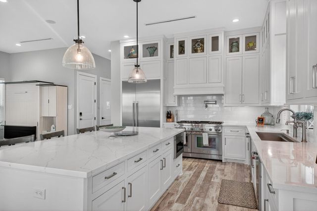 3815 Sea Breeze Lane, Galveston, TX 77554