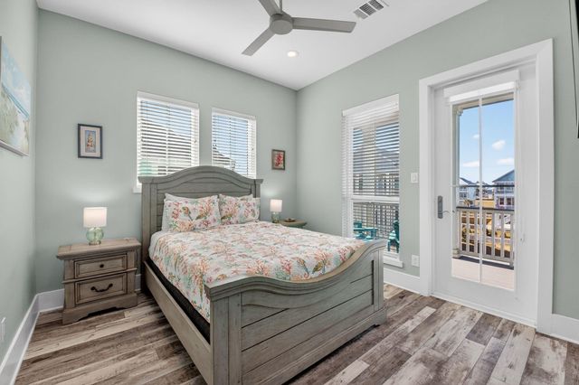 3815 Sea Breeze Lane, Galveston, TX 77554