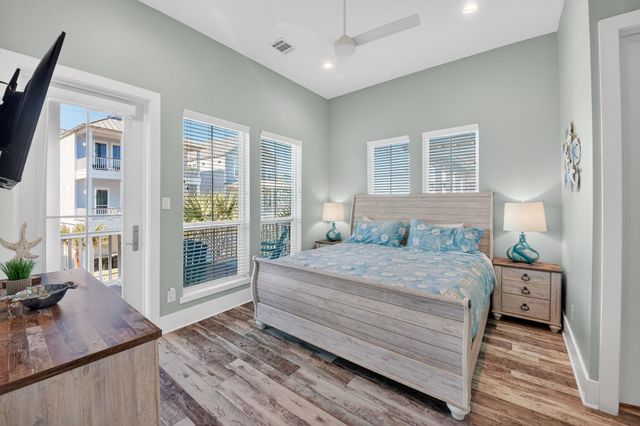 3815 Sea Breeze Lane, Galveston, TX 77554