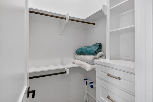 3815 Sea Breeze Lane, Galveston, TX 77554