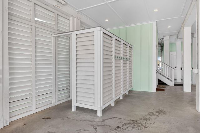 3815 Sea Breeze Lane, Galveston, TX 77554