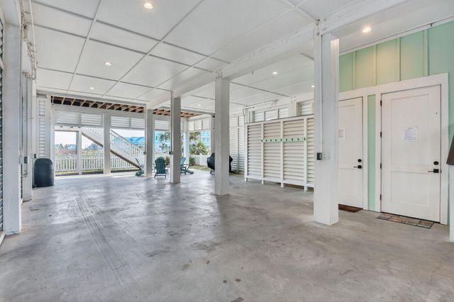 3815 Sea Breeze Lane, Galveston, TX 77554