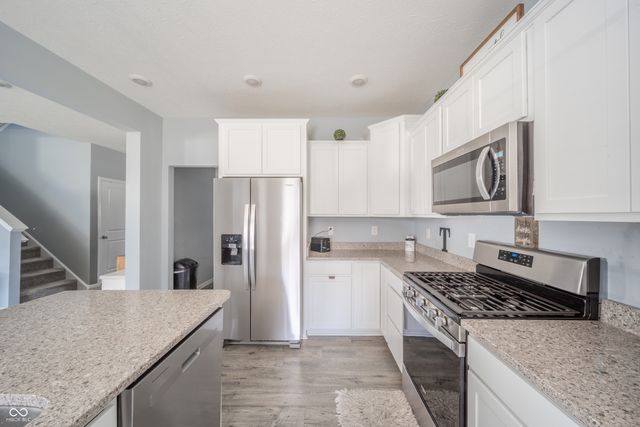 305 Waterford Lane, Pendleton, IN 46064