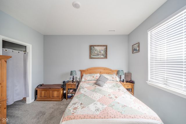 305 Waterford Lane, Pendleton, IN 46064