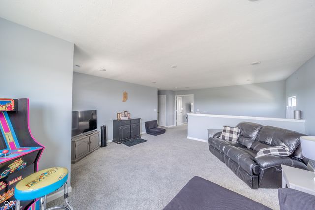 305 Waterford Lane, Pendleton, IN 46064