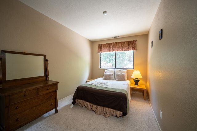 1128 Fairway Ct, Murphys, CA 95247