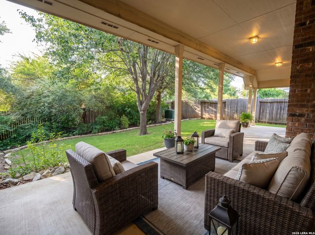 24823 WHITE CRK, San Antonio, TX 78255