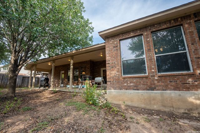 24823 WHITE CRK, San Antonio, TX 78255