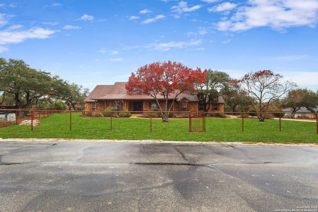 122 Lantana Cerro, Spring Branch, TX 78070