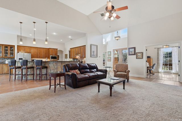 122 Lantana Cerro, Spring Branch, TX 78070