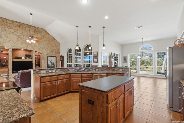 122 Lantana Cerro, Spring Branch, TX 78070