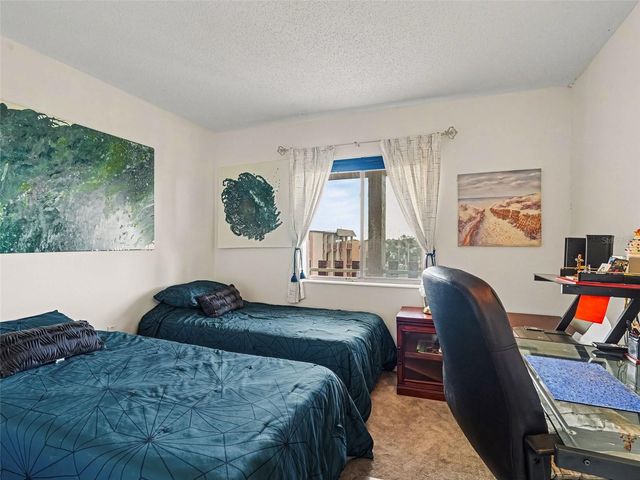 4137 LAKE BAYSHORE DRIVE C505, Bradenton, FL 34205