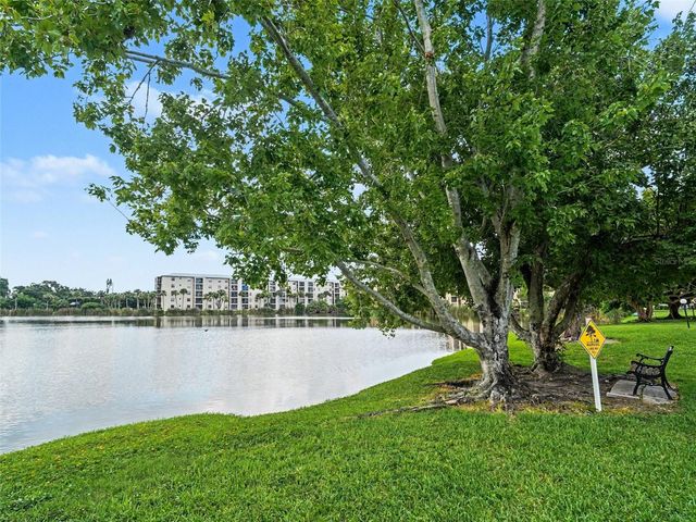 4137 LAKE BAYSHORE DRIVE C505, Bradenton, FL 34205