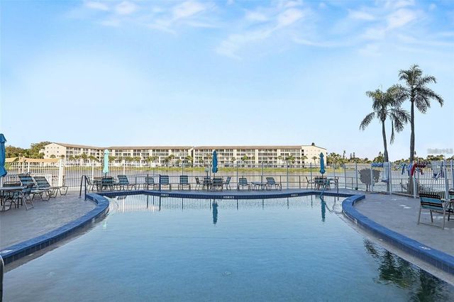 4137 LAKE BAYSHORE DRIVE C505, Bradenton, FL 34205