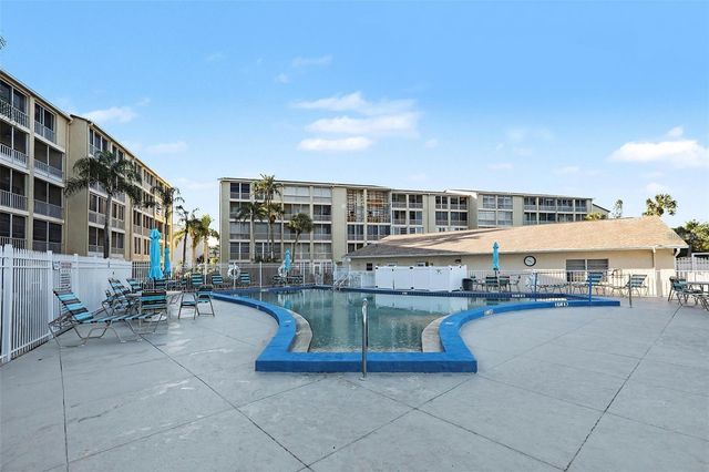 4137 LAKE BAYSHORE DRIVE C505, Bradenton, FL 34205