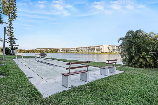 4137 LAKE BAYSHORE DRIVE C505, Bradenton, FL 34205