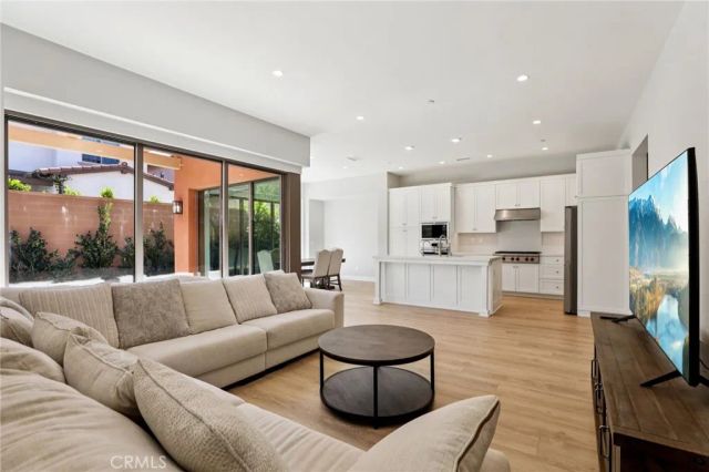 191 Plum Lily, Irvine, CA 92618