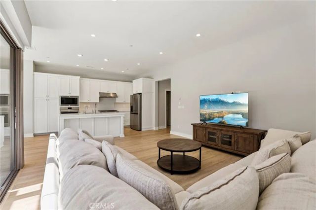 191 Plum Lily, Irvine, CA 92618