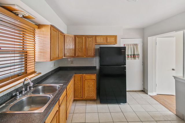 805 N 22nd Avenue 1, Melrose Park, IL 60160